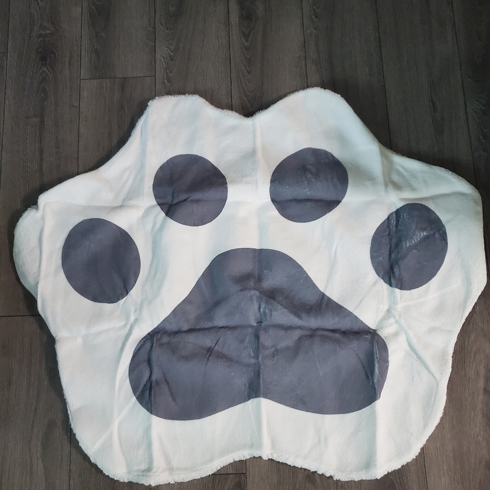 Kittie Paw Mat, Brand New